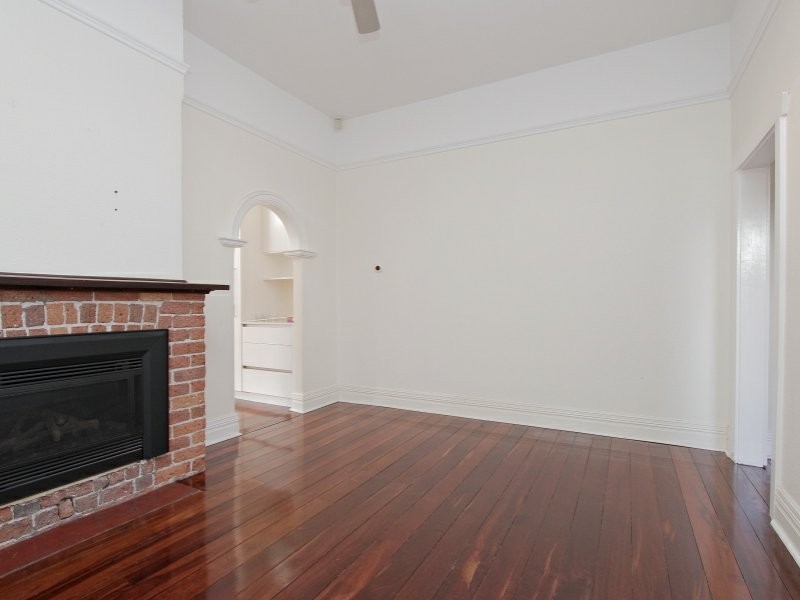 122 Stuart Street, Inglewood WA 6052