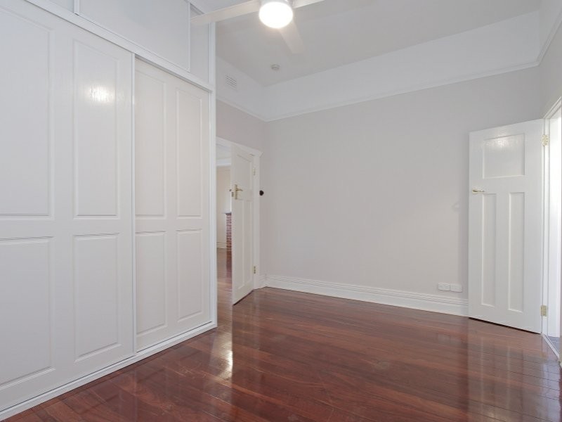 122 Stuart Street, Inglewood WA 6052