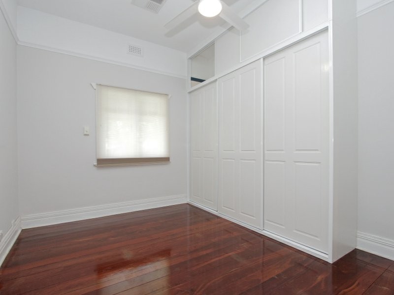 122 Stuart Street, Inglewood WA 6052