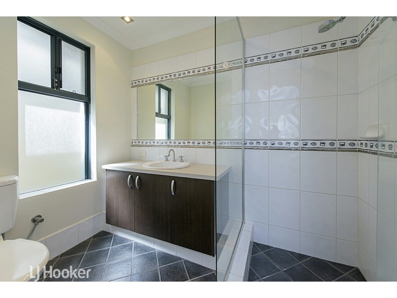 6 Akrasion Green, Victoria Park WA 6100