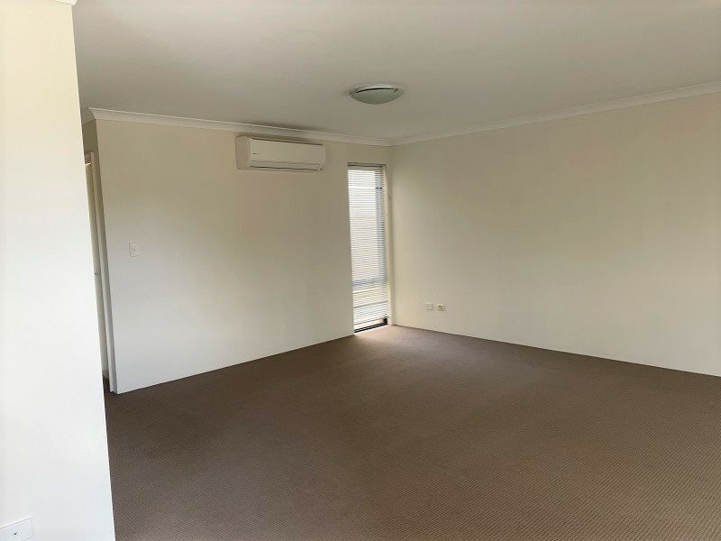 35 Mariposa Gardens, Success WA 6164