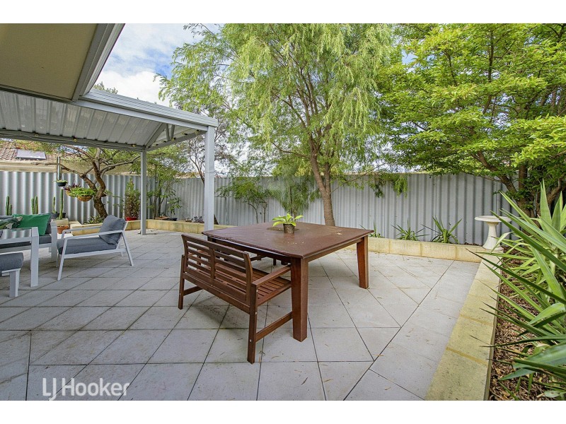 2/15 Talga Close, Wilson WA 6107