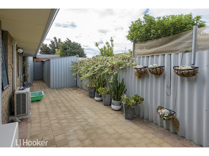 2/15 Talga Close, Wilson WA 6107