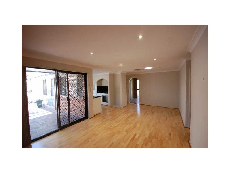 10 Bone Street, St James WA 6102