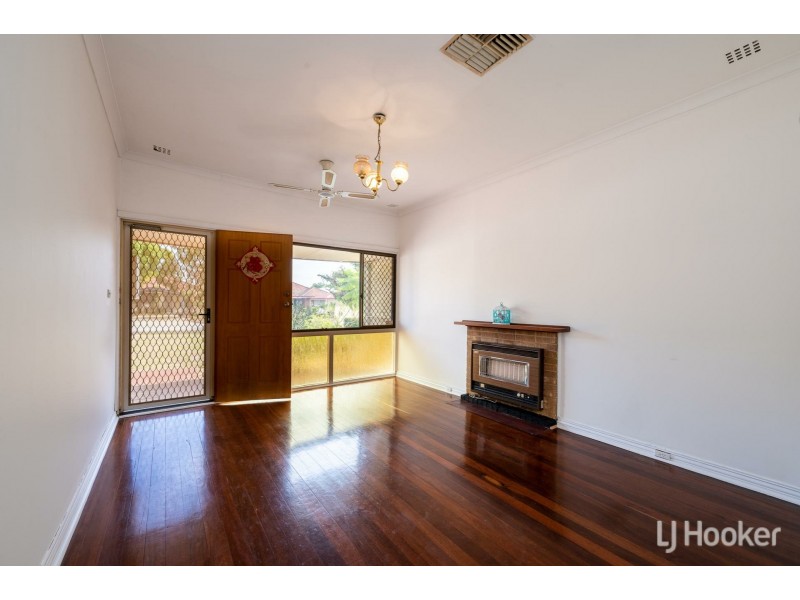 42 Hooson Way, Wilson WA 6107