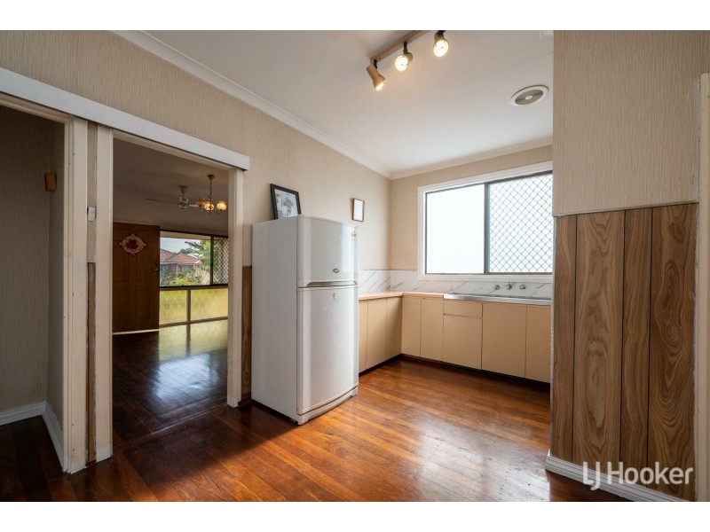 42 Hooson Way, Wilson WA 6107