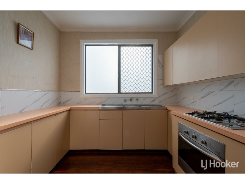 42 Hooson Way, Wilson WA 6107