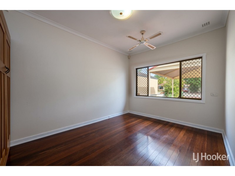42 Hooson Way, Wilson WA 6107