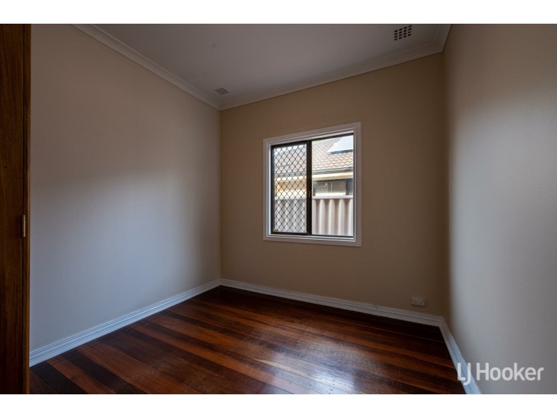 42 Hooson Way, Wilson WA 6107