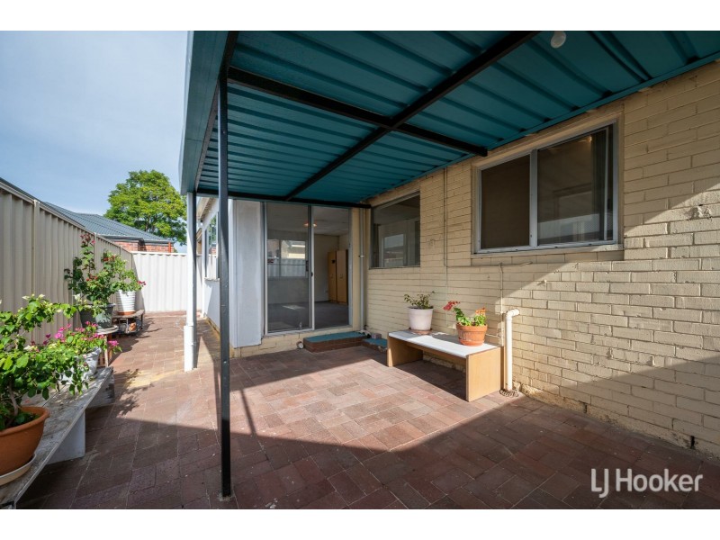 42 Hooson Way, Wilson WA 6107