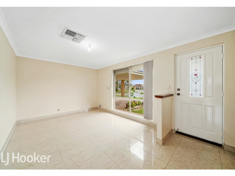 17 Lansing Street, Queens Park WA 6107