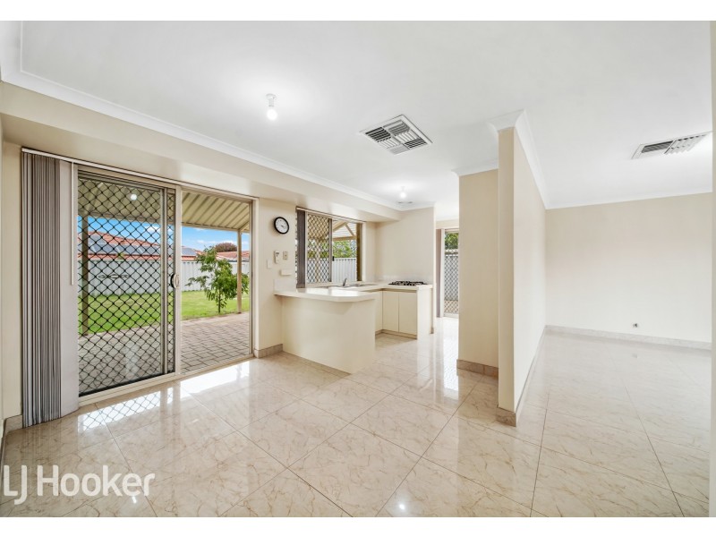 17 Lansing Street, Queens Park WA 6107