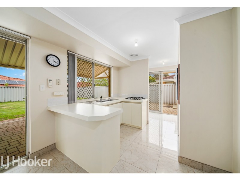 17 Lansing Street, Queens Park WA 6107