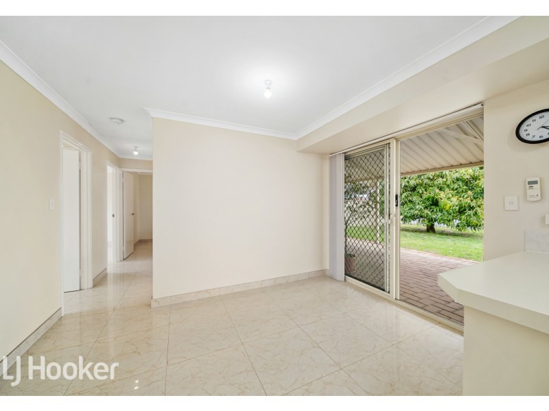 17 Lansing Street, Queens Park WA 6107