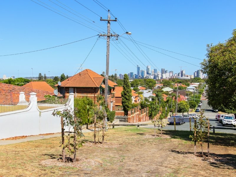 13/22 King George Street, Victoria Park WA 6100