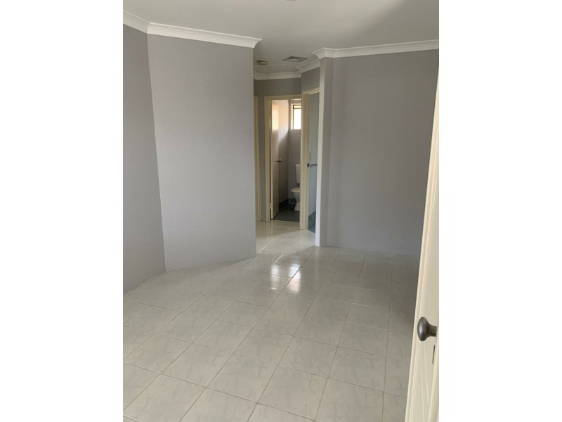 33 Galaxy Way, Carlisle WA 6101