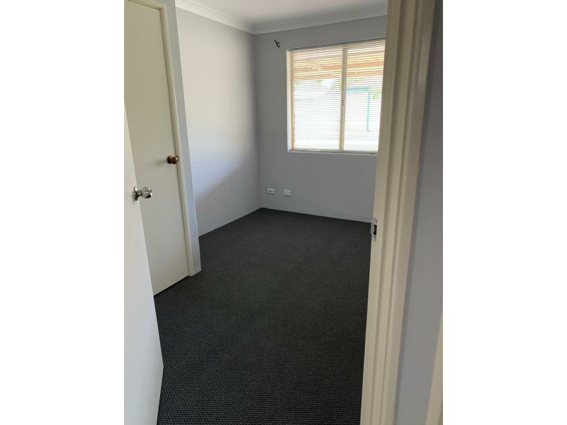 33 Galaxy Way, Carlisle WA 6101