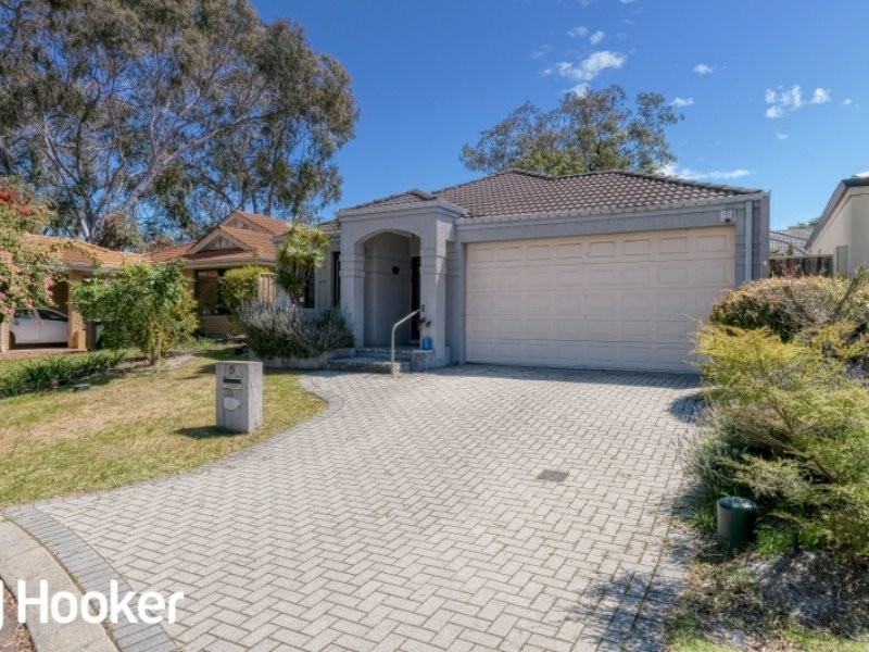 5 Curtin Grove, Bentley WA 6102