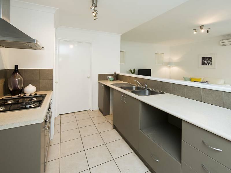 2/111 Beatty Avenue, East Victoria Park WA 6101