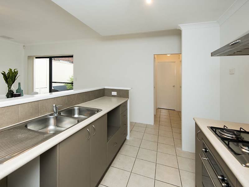 2/111 Beatty Avenue, East Victoria Park WA 6101