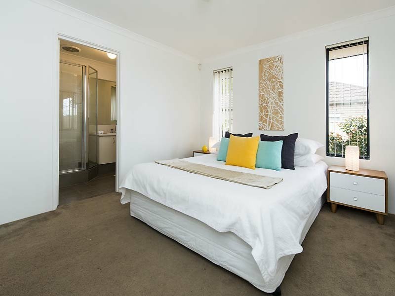 2/111 Beatty Avenue, East Victoria Park WA 6101