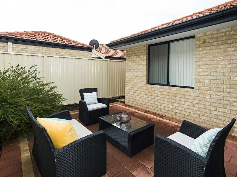 2/111 Beatty Avenue, East Victoria Park WA 6101