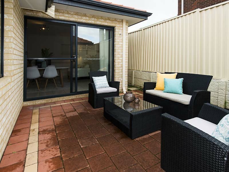 2/111 Beatty Avenue, East Victoria Park WA 6101