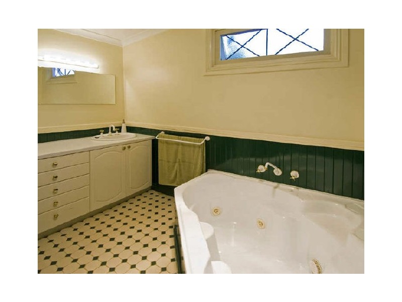 230 Berwick Street, Victoria Park WA 6100