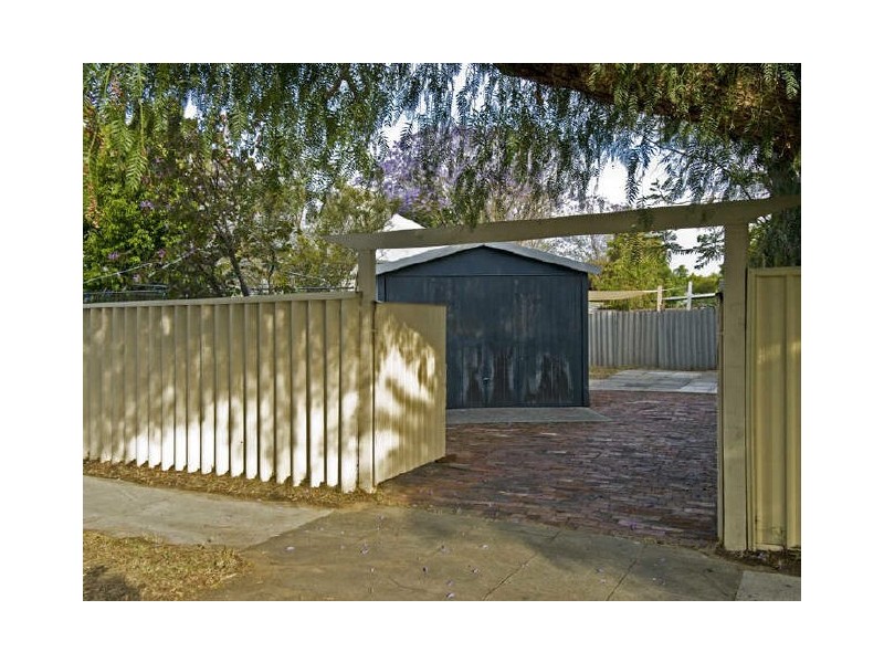 230 Berwick Street, Victoria Park WA 6100