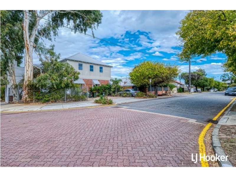 47A Kitchener Avenue, Victoria Park WA 6100