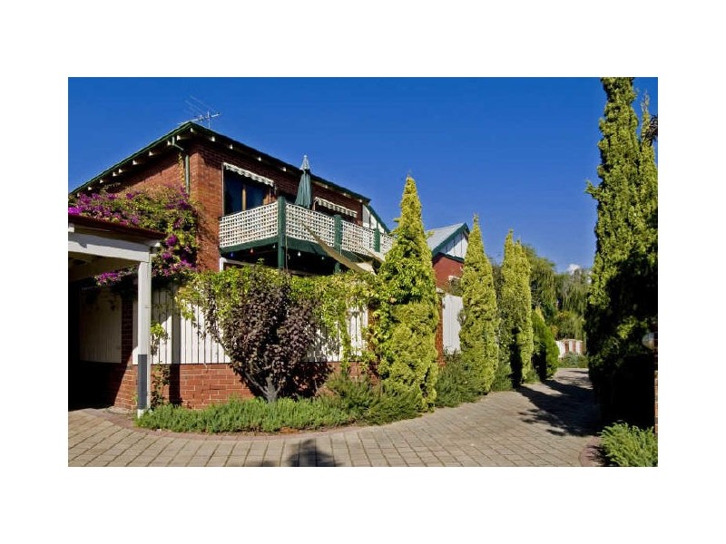 14 Egham Road, Burswood WA 6100