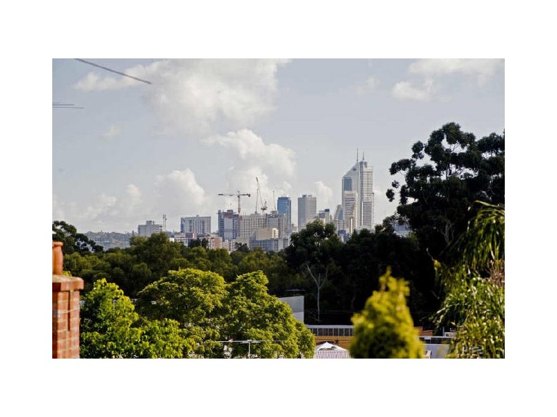 14 Egham Road, Burswood WA 6100