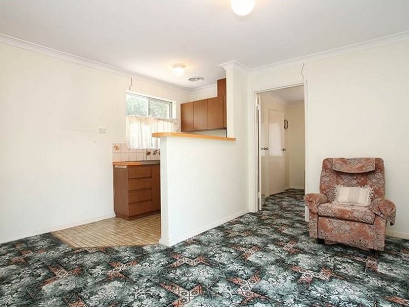 79 Pearl Road, Cloverdale WA 6105