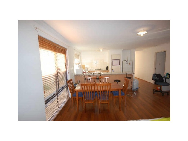 2/4 Waldon Street, Wilson WA 6107