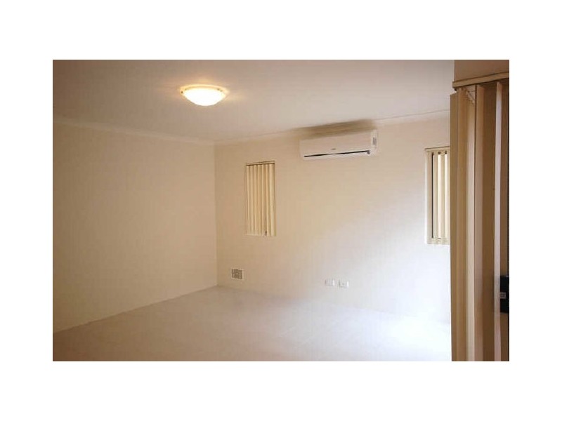 2/8 Forster Avenue, Lathlain WA 6100