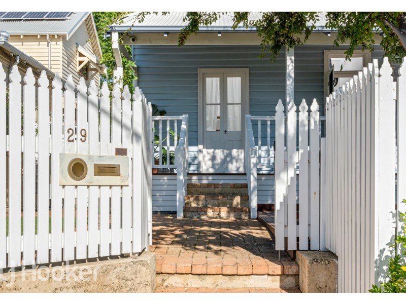 29 Hovia Terrace, Kensington WA 6151