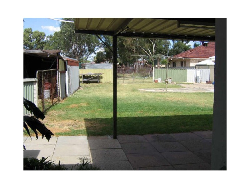 115 Station Street, East Cannington WA 6107