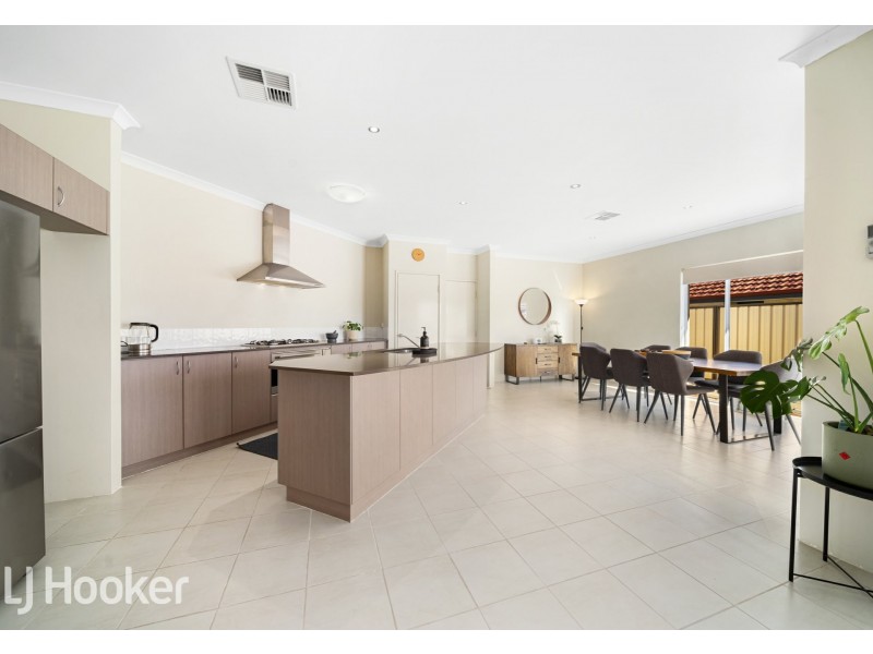 21 Stainsby Turn, Canning Vale WA 6155