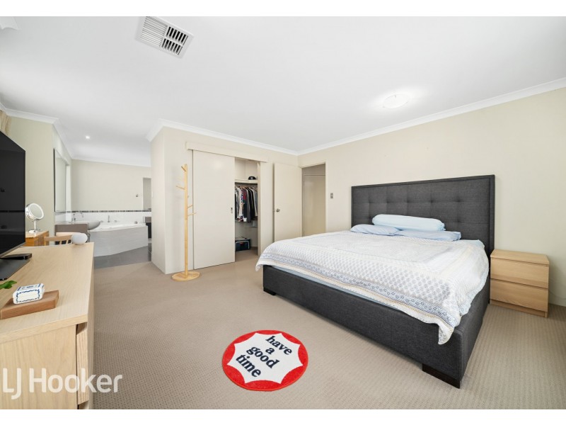 21 Stainsby Turn, Canning Vale WA 6155