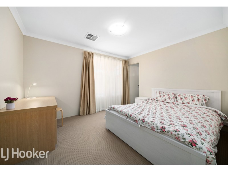 21 Stainsby Turn, Canning Vale WA 6155