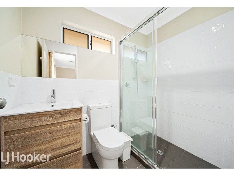 21 Stainsby Turn, Canning Vale WA 6155