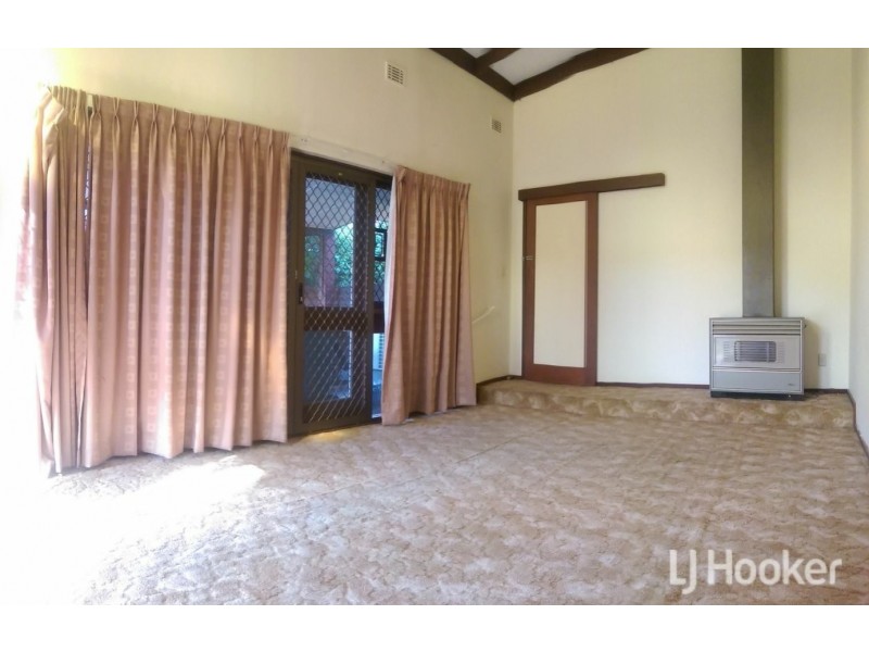 12 Deverell Way, Bentley WA 6102