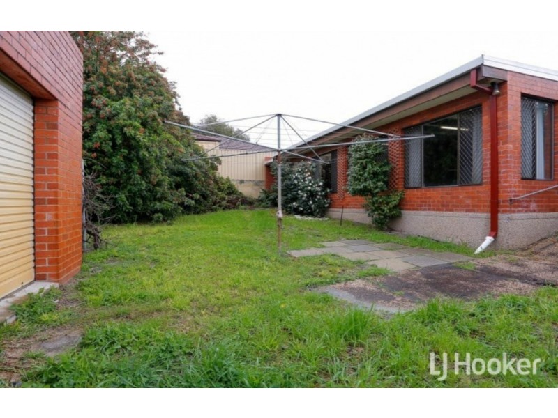 12 Deverell Way, Bentley WA 6102