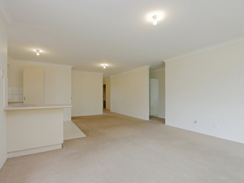 2/14 Crawford Street, Cannington WA 6107