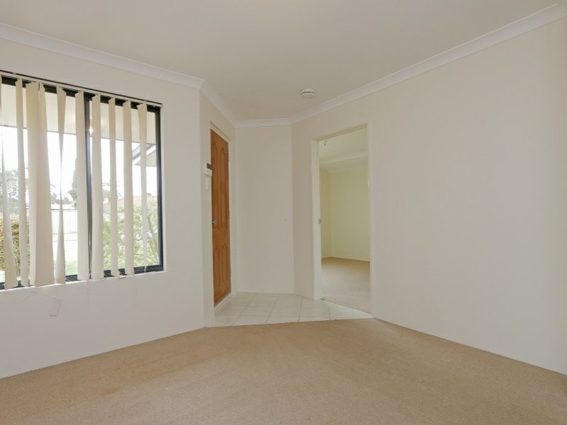 2/14 Crawford Street, Cannington WA 6107