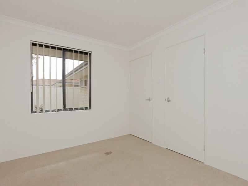 2/14 Crawford Street, Cannington WA 6107