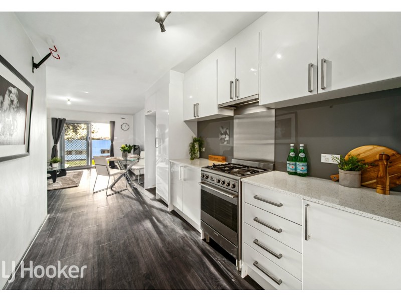 2/17 King George Street, Victoria Park WA 6100