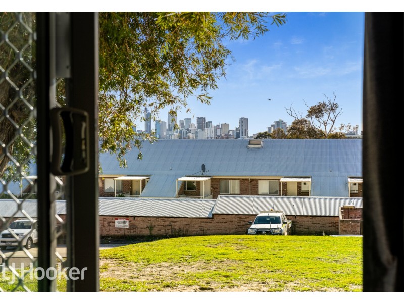 2/17 King George Street, Victoria Park WA 6100