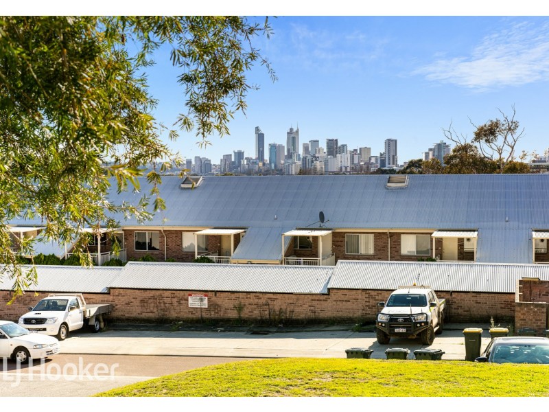 2/17 King George Street, Victoria Park WA 6100