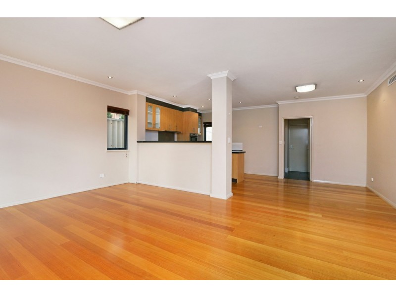 2/125 Hensman Street, South Perth WA 6151